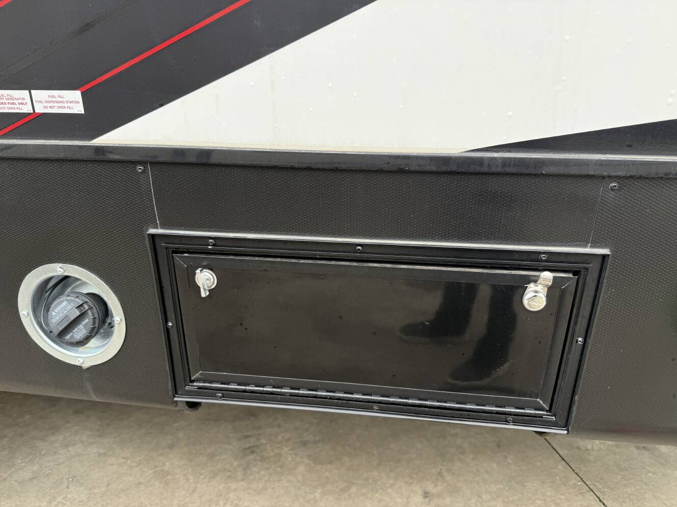 A photo of this 2025 Jayco SEISMIC 399
