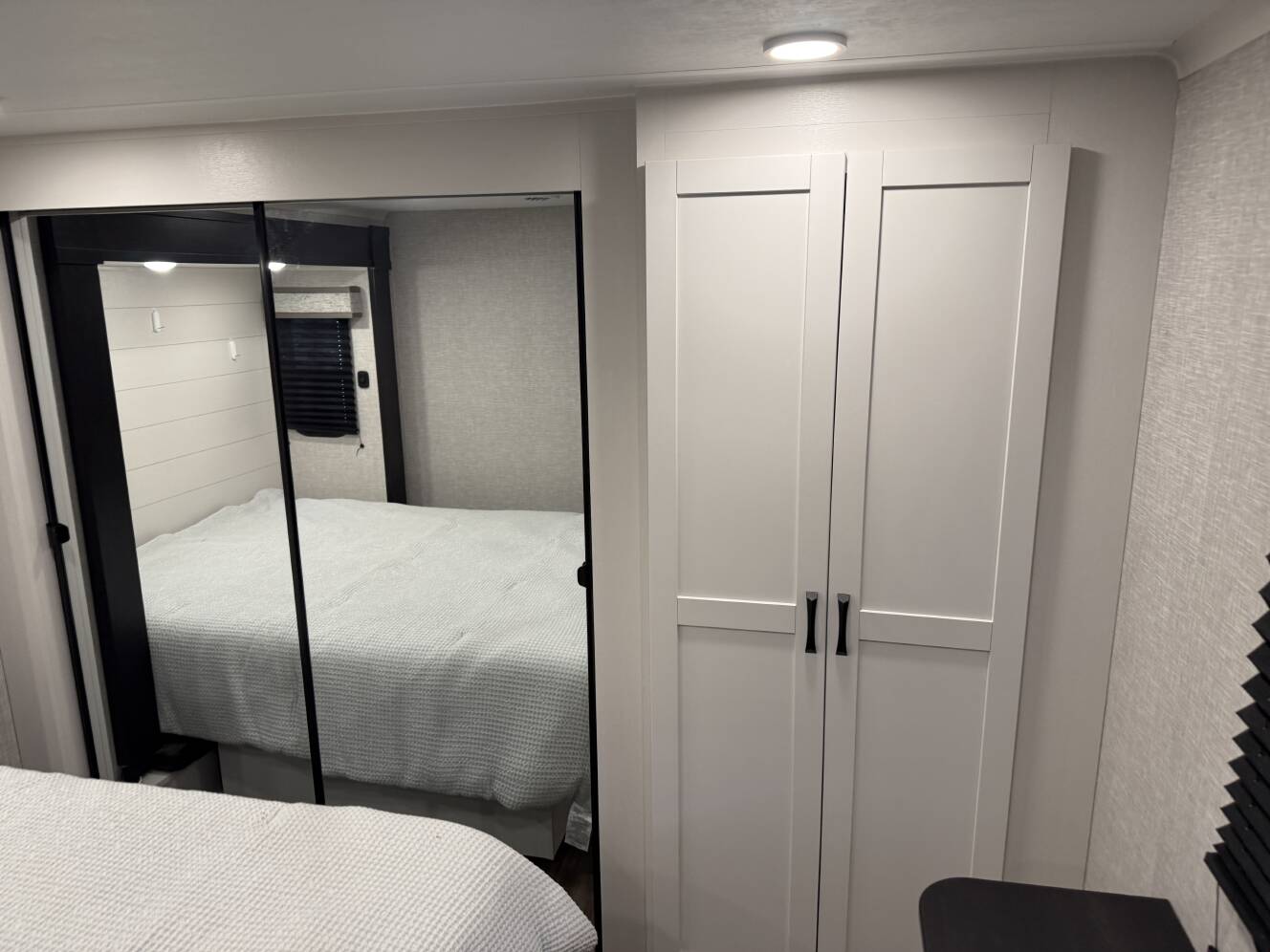 A photo of this 2025 Jayco SEISMIC 399