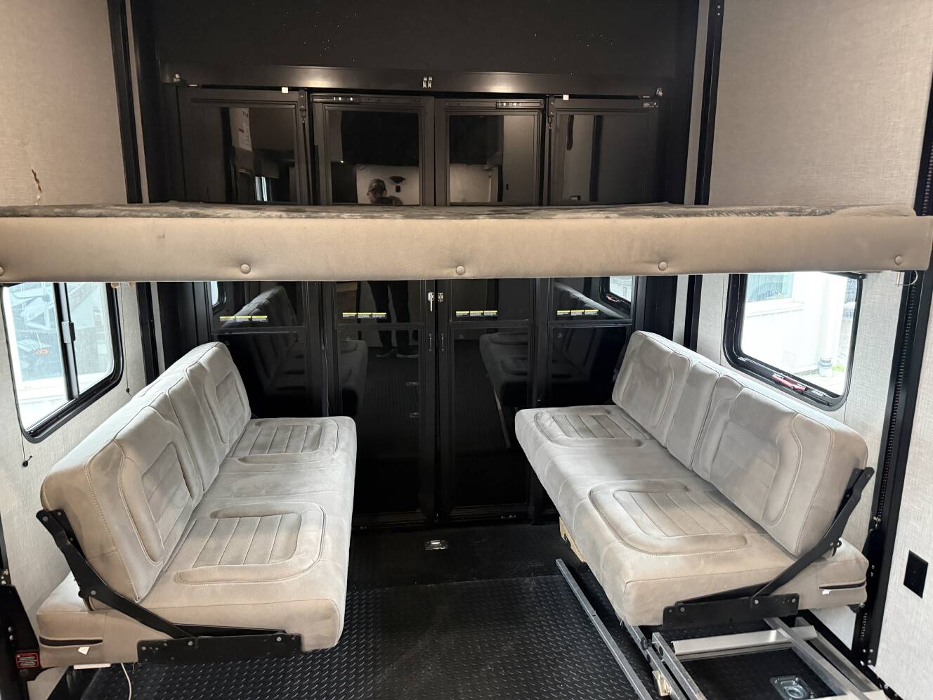 A photo of this 2025 Jayco SEISMIC 399