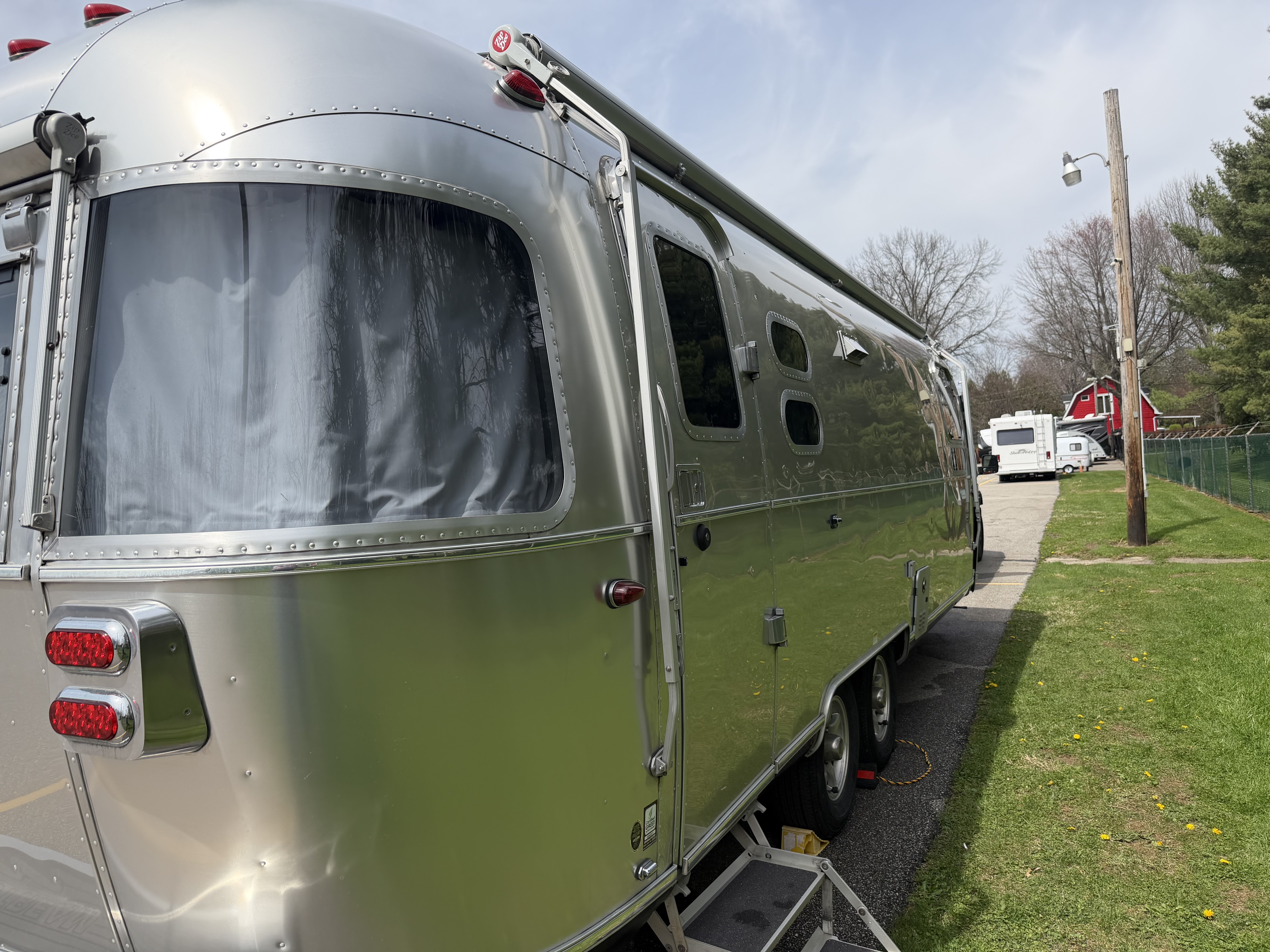 2023 Airstream FLYING CLOUD 27FB QUEEN in silver lake OH
