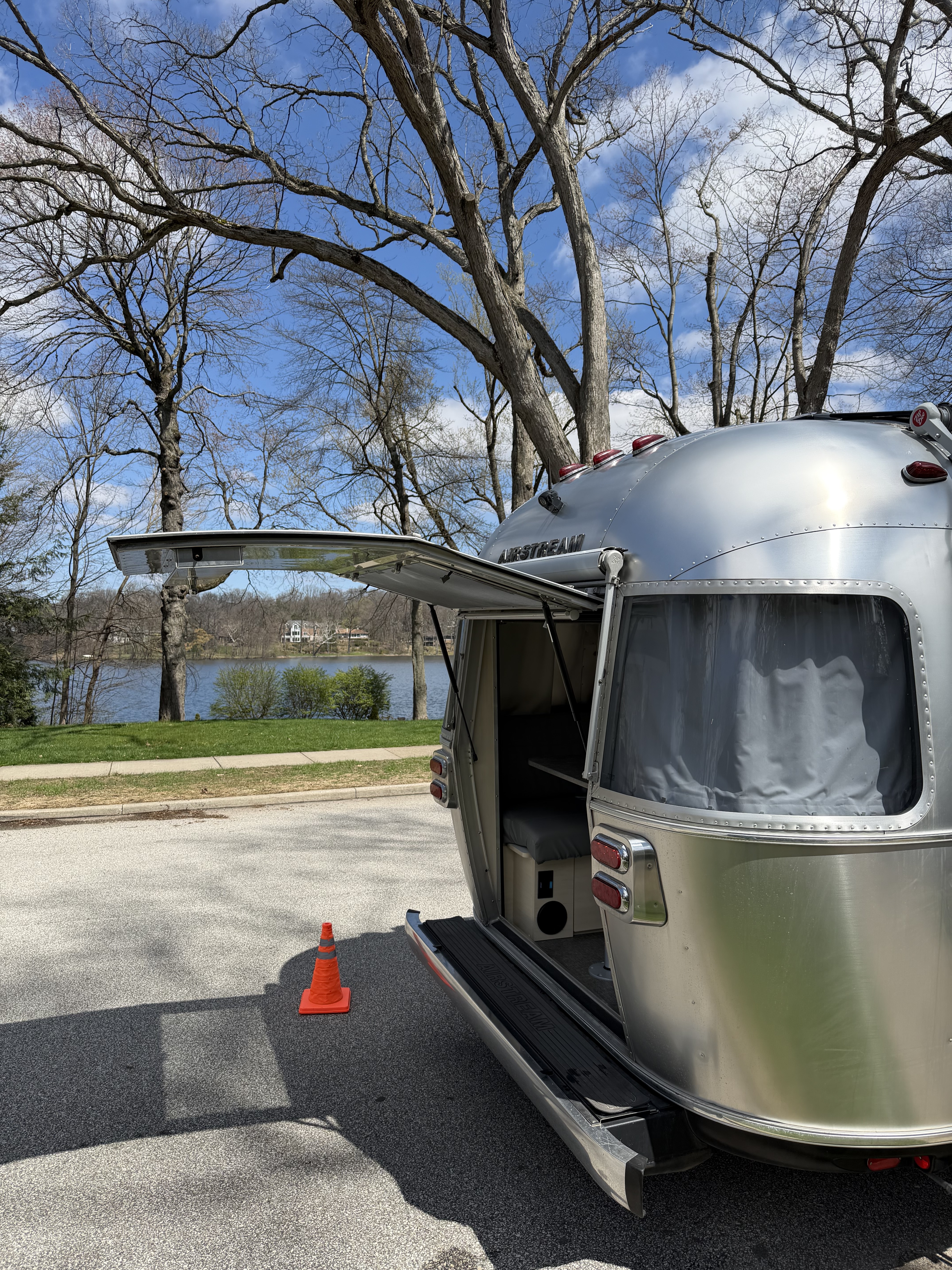 2023 Airstream FLYING CLOUD 27FB QUEEN RV