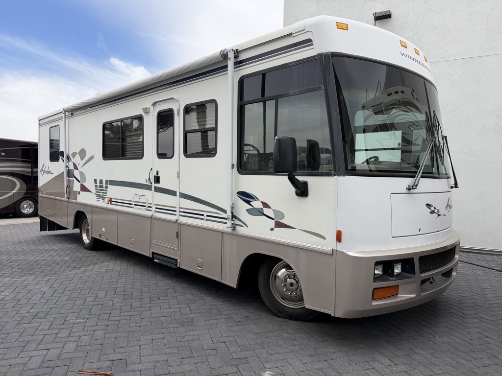 1998 Winnebago ADVENTURER RV