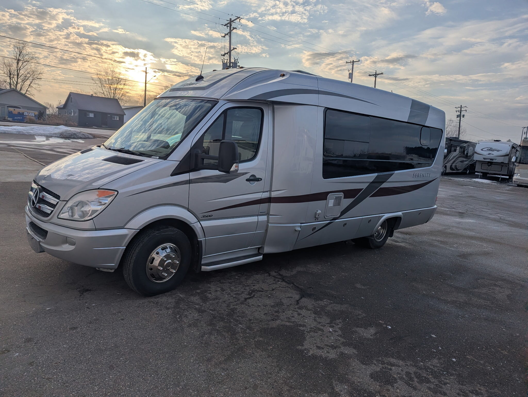 2012 Leisure Travel SERENITY 24CB RV