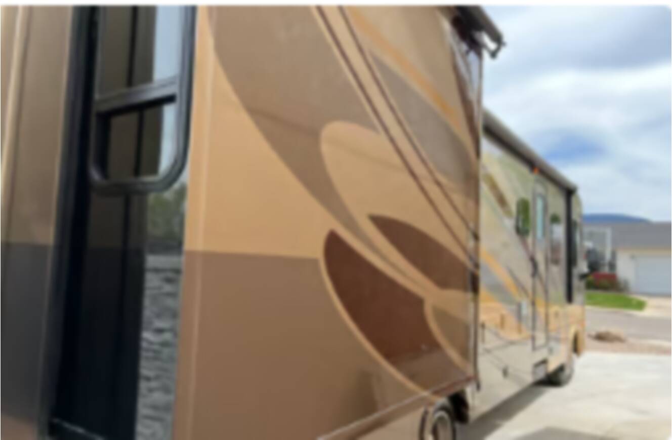 A photo of this 2016 Holiday Rambler ADMIRAL XE 31W