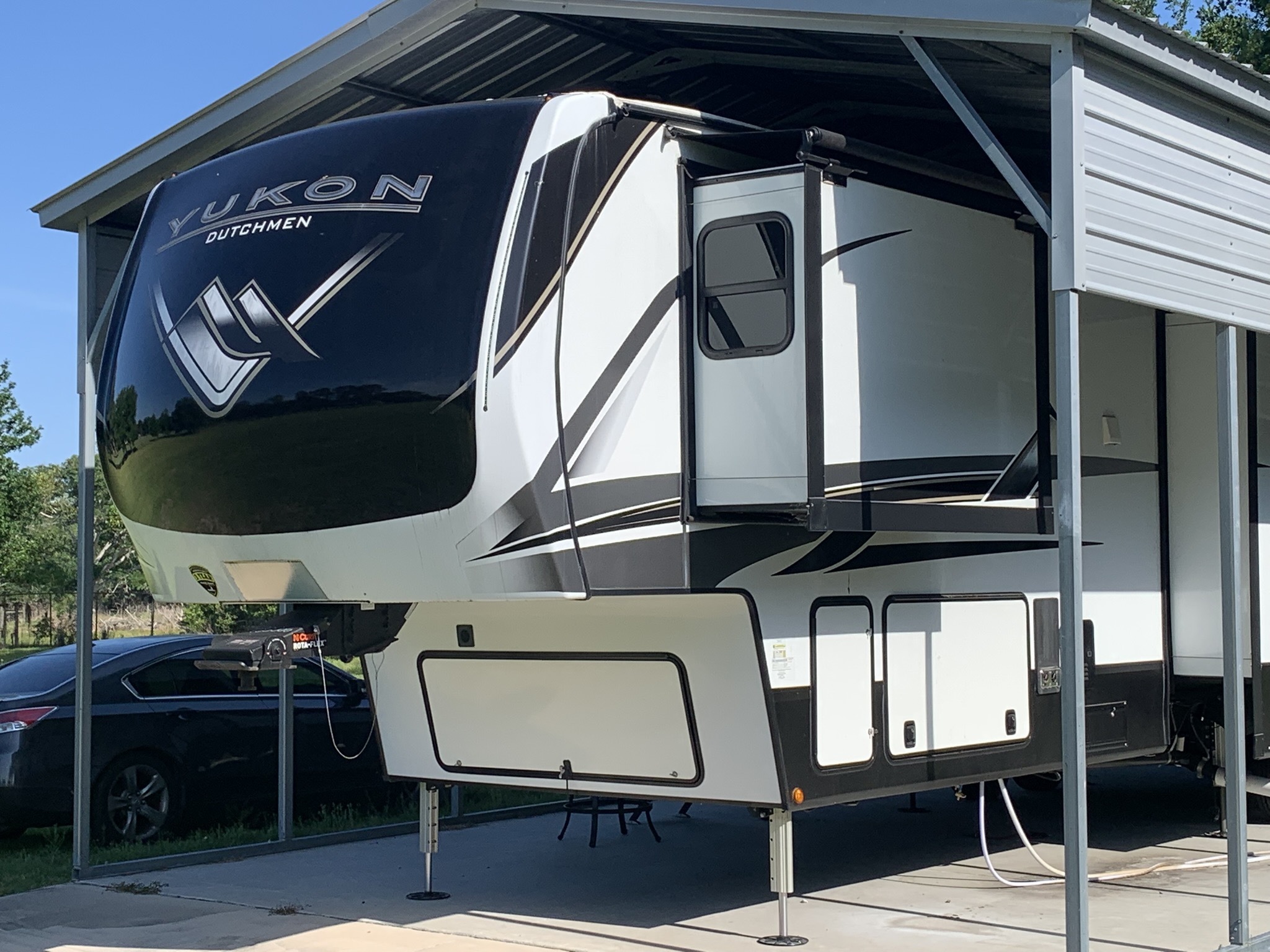 2024 Dutchmen YUKON 412DB in tampa FL