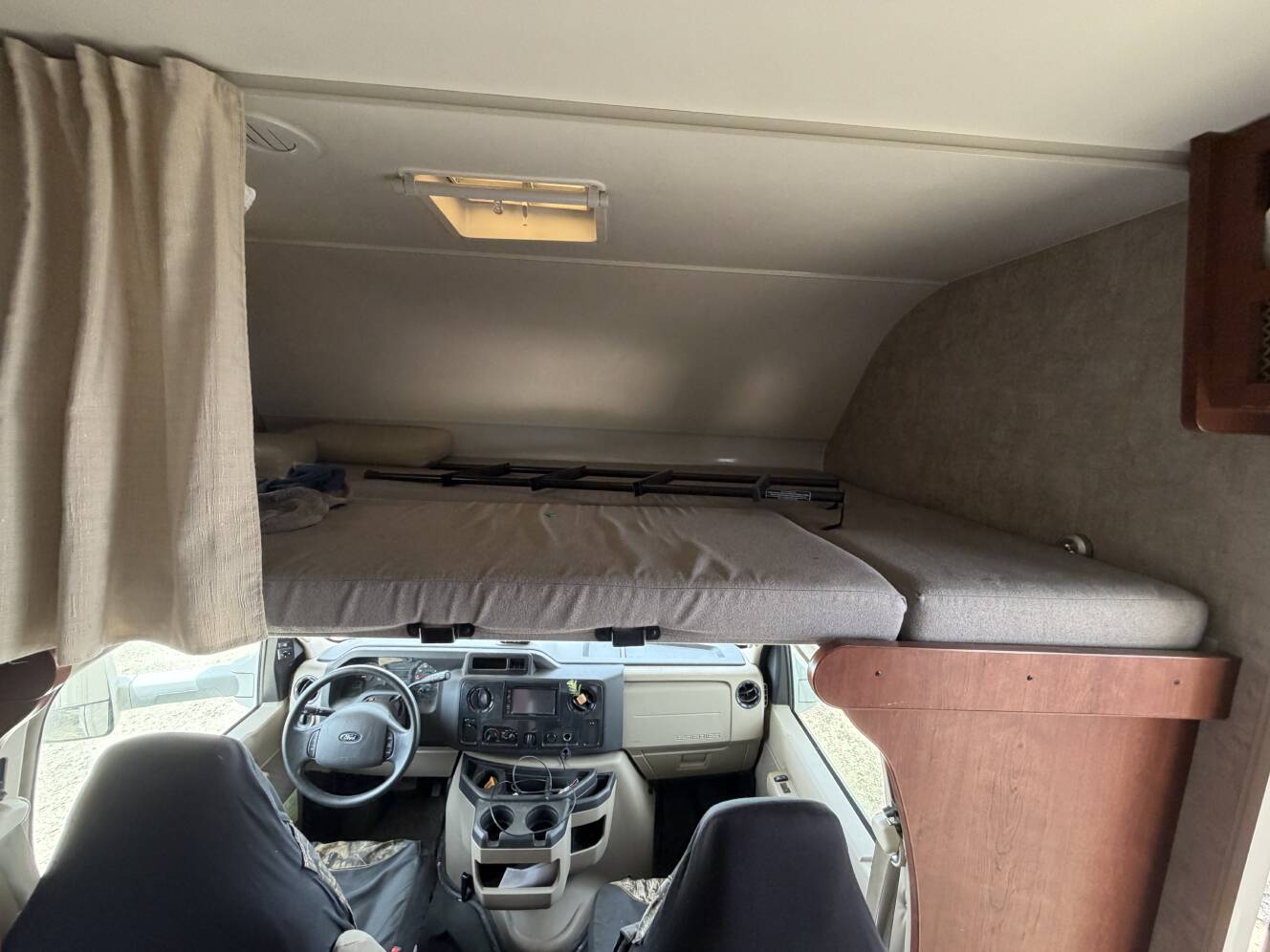 A photo of this 2016 Winnebago MINNIE WINNIE 27