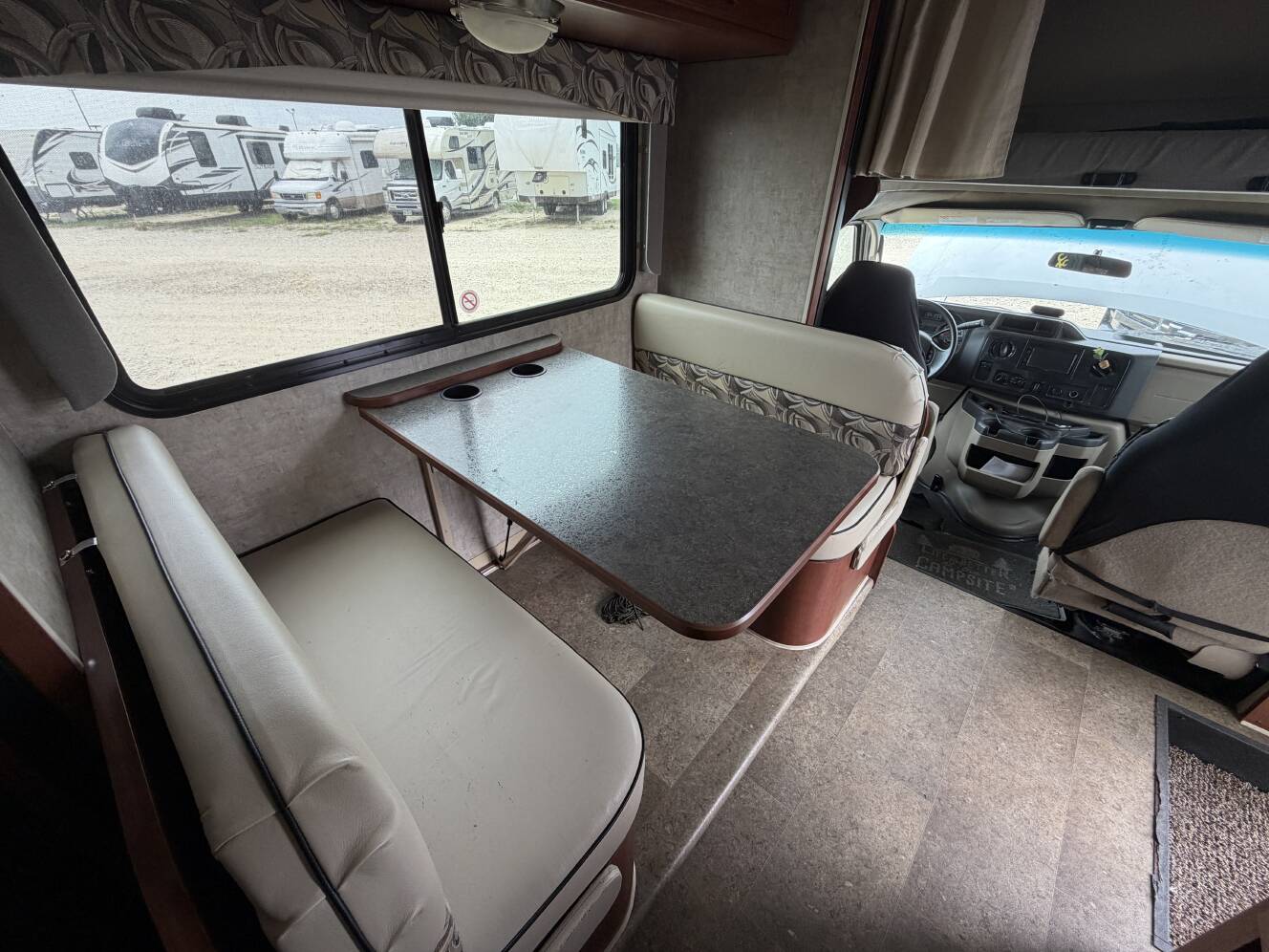 A photo of this 2016 Winnebago MINNIE WINNIE 27