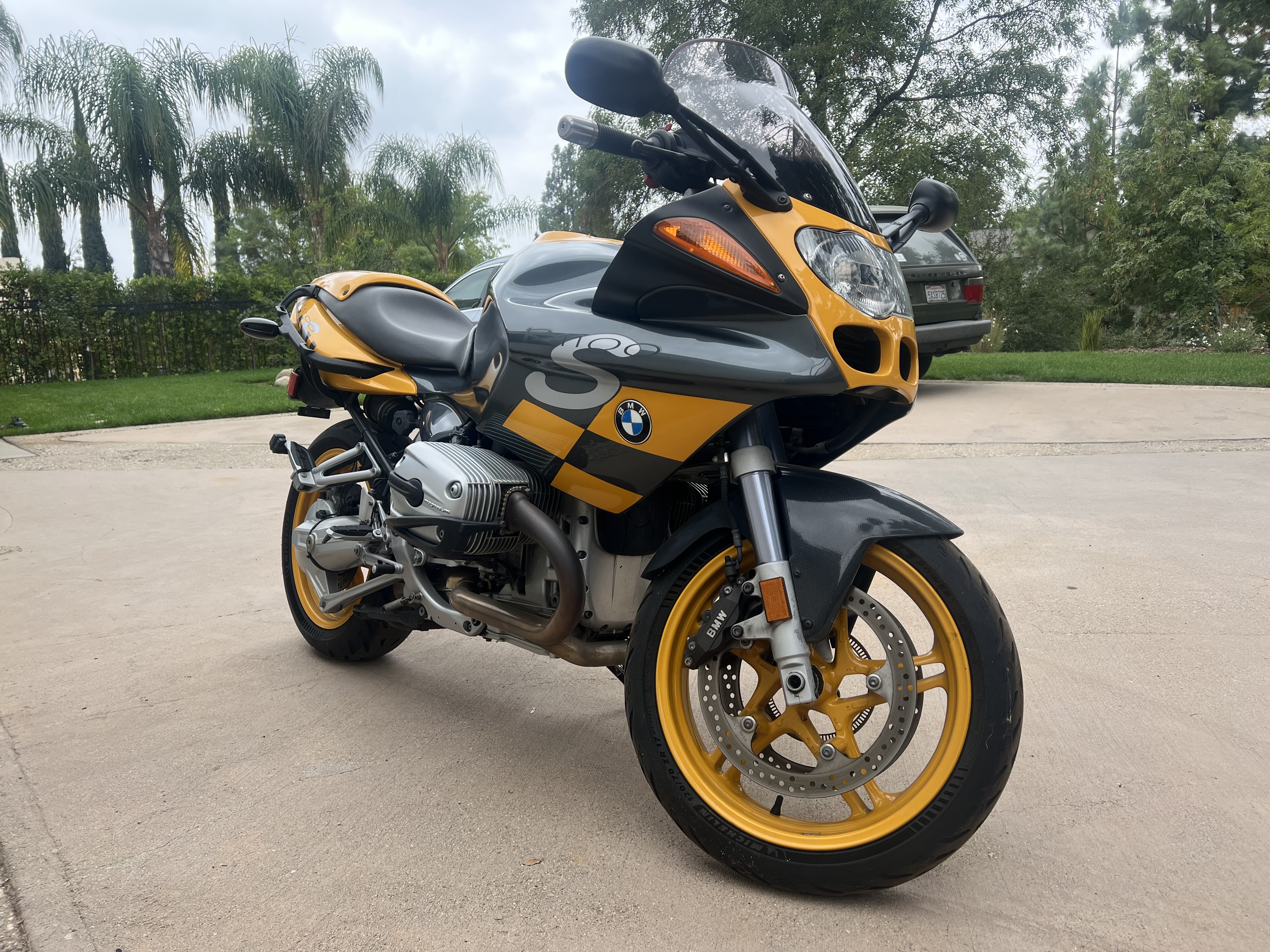 2004 BMW R 1100 S in granada hills CA