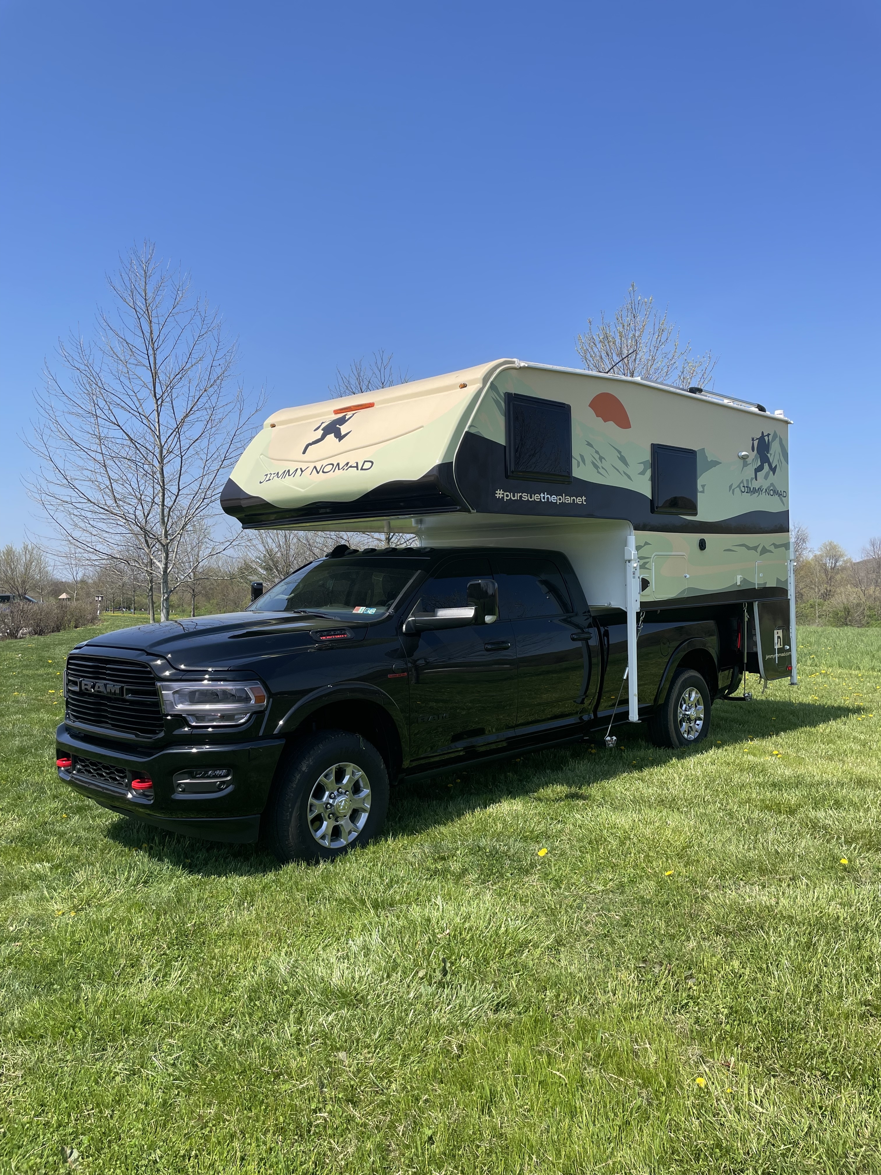 2021 Lance 960 Truck Camper RV