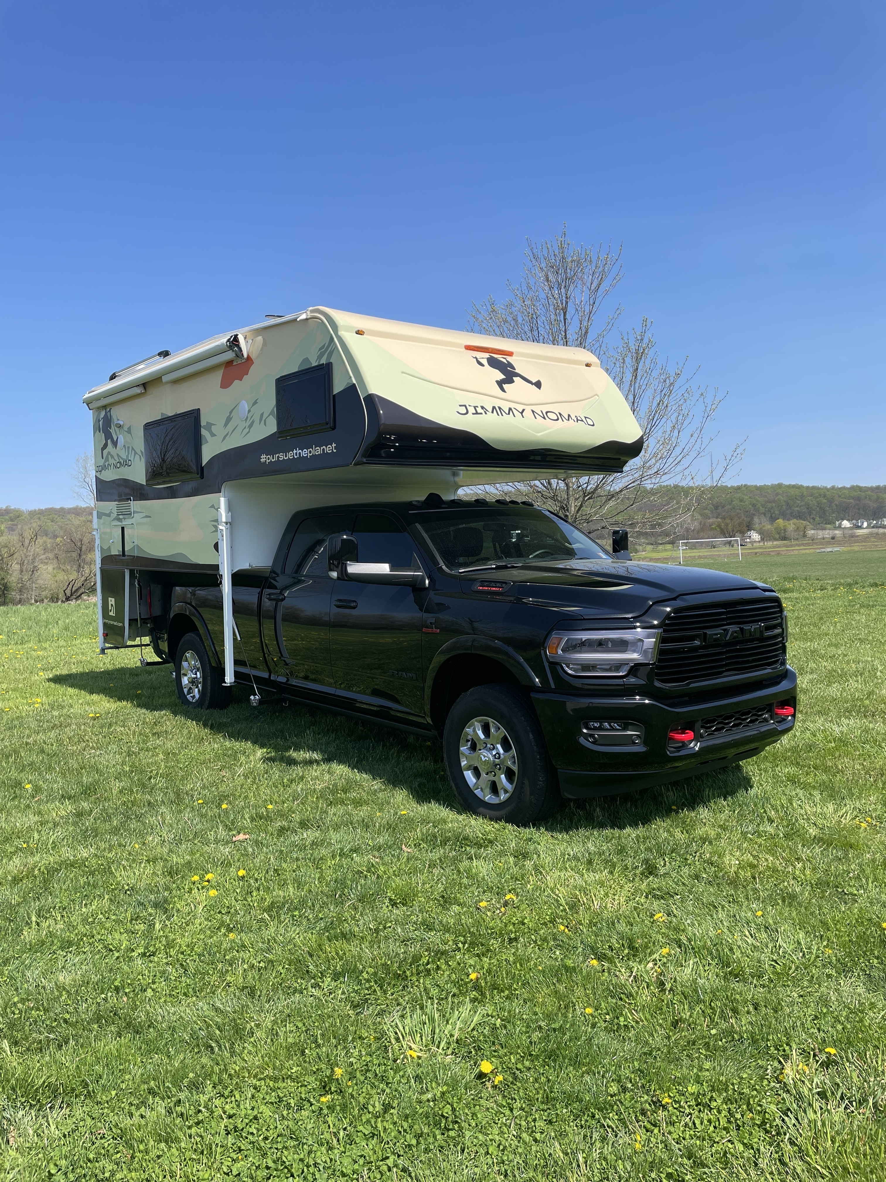2021 Lance 960 Truck Camper in los angeles CA