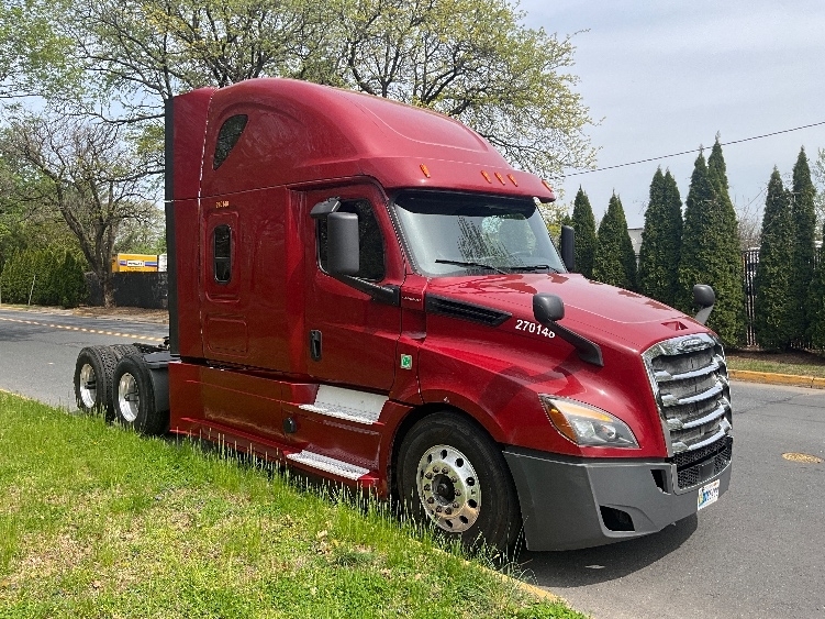 2019 FREIGHTLINER CASCADIA 126 in Reading, PA
