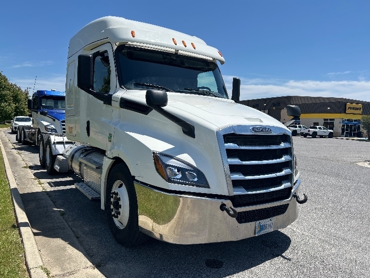 2020 FREIGHTLINER CASCADIA 126 in Hammond, LA