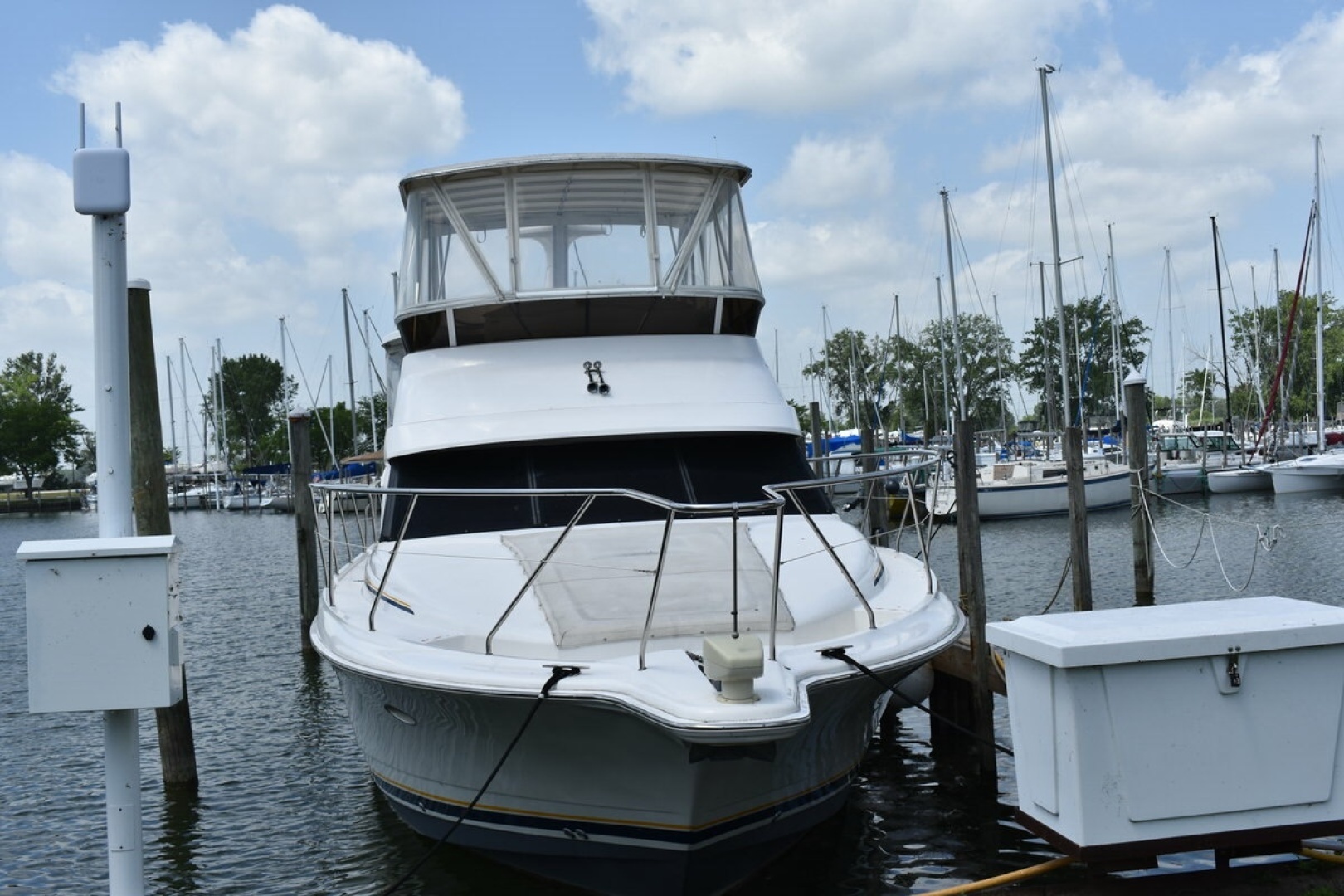 1999 Silverton 422 in la salle MI