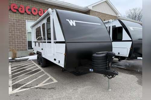 2026 Winnebago Micro Minnie 2000FRB in saco ME