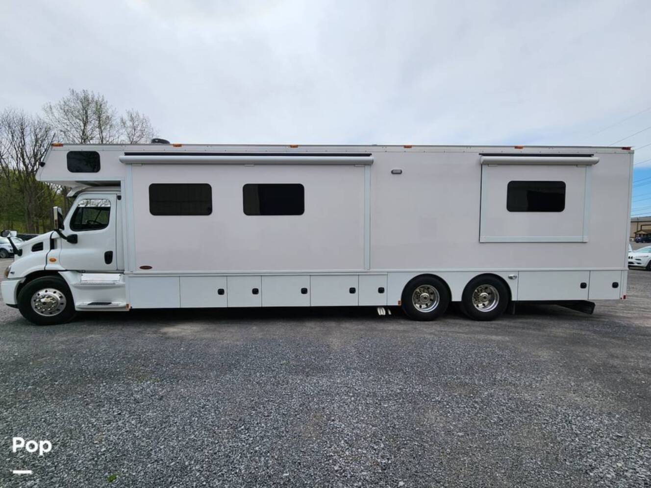 A photo of this 2020 Renegade Classic 45CMB