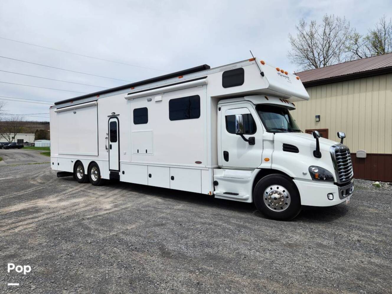 A photo of this 2020 Renegade Classic 45CMB