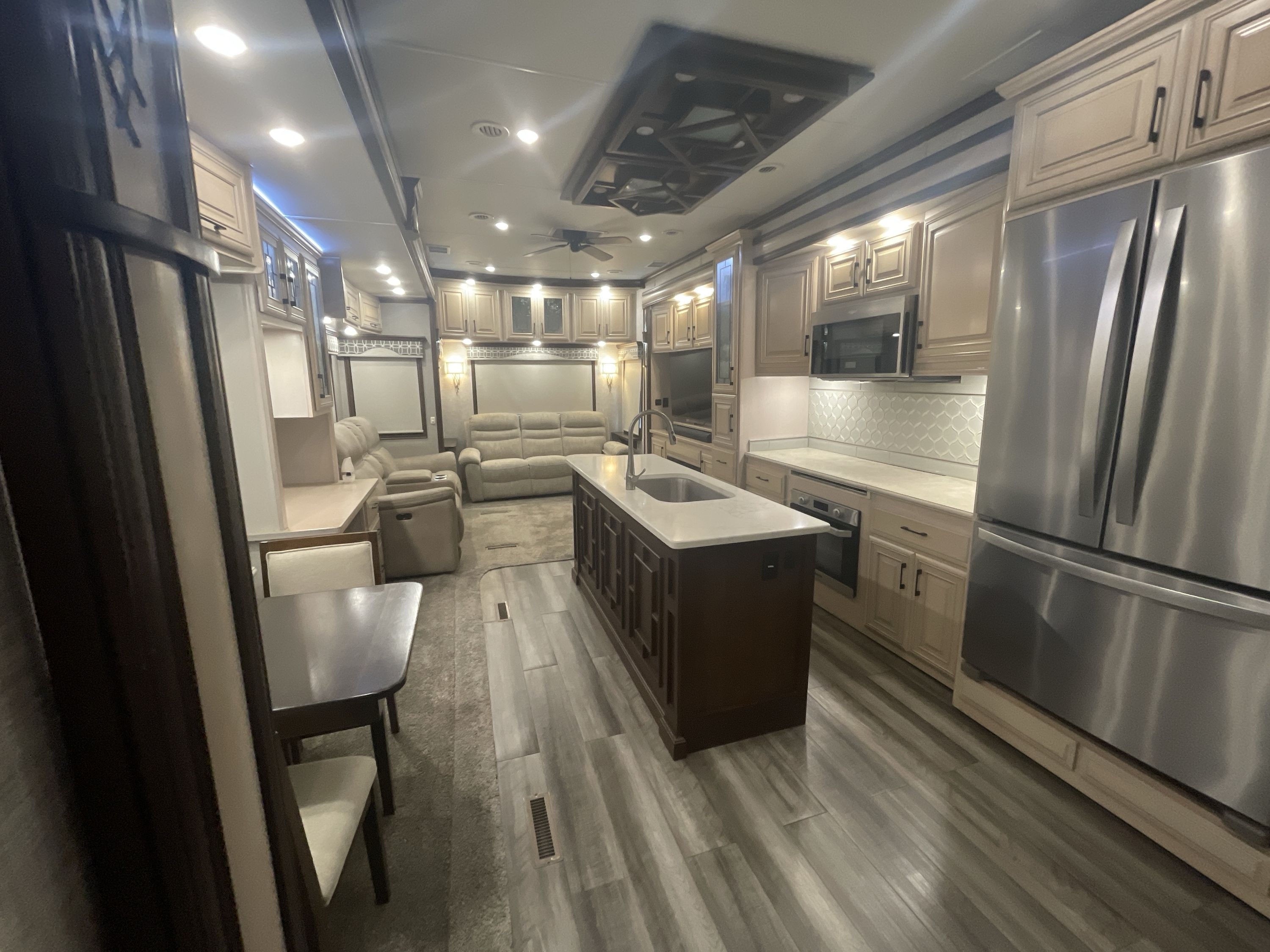 2020 DRV LUXURY SUITES MOBILE SUITES HOUSTON in kissimmee FL