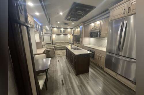 2020 DRV LUXURY SUITES MOBILE SUITES HOUSTON in kissimmee FL