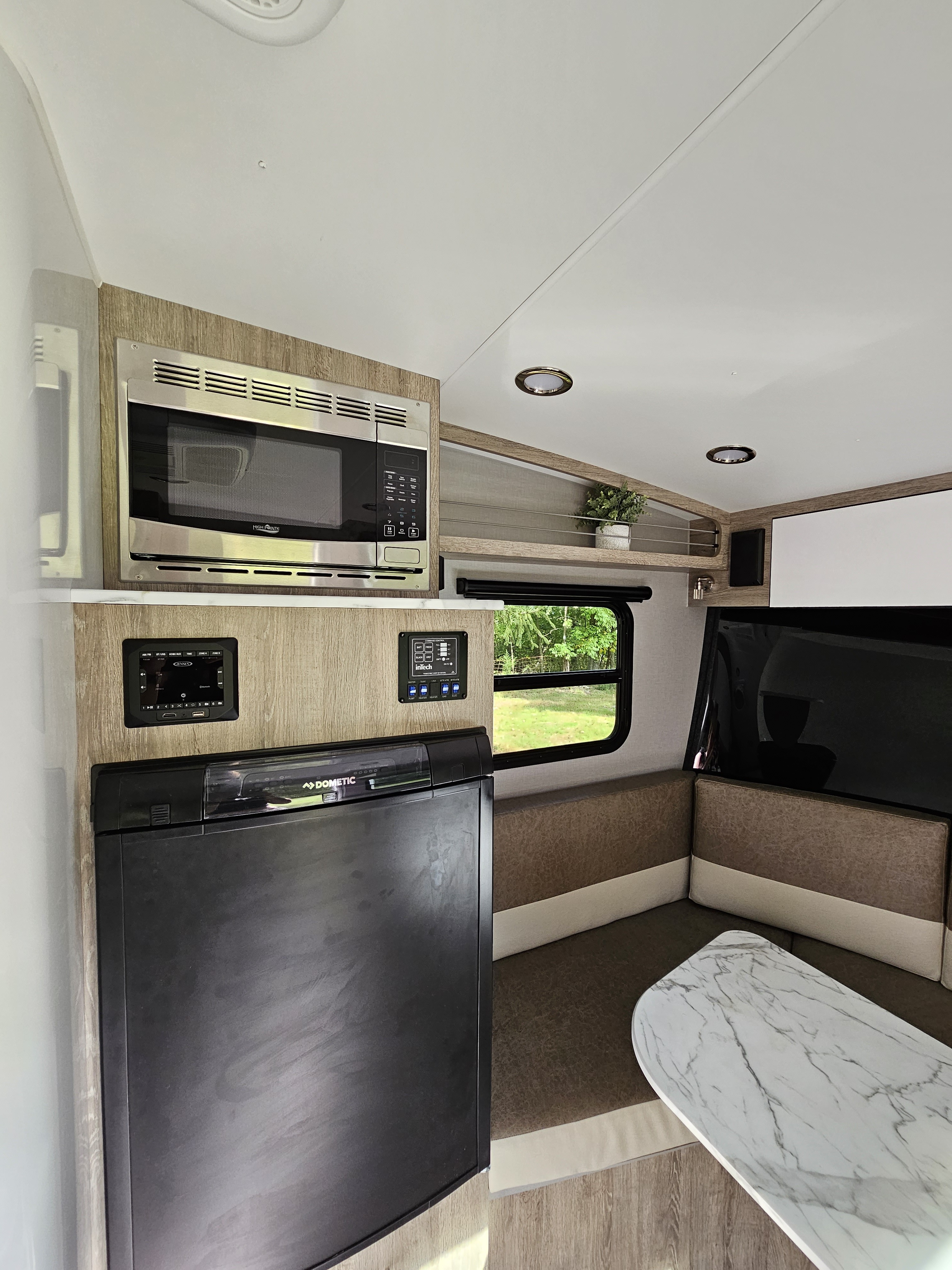 2023 Intech SOL HORIZON ROVER in mount holly springs PA