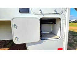 2026 LANCE 825