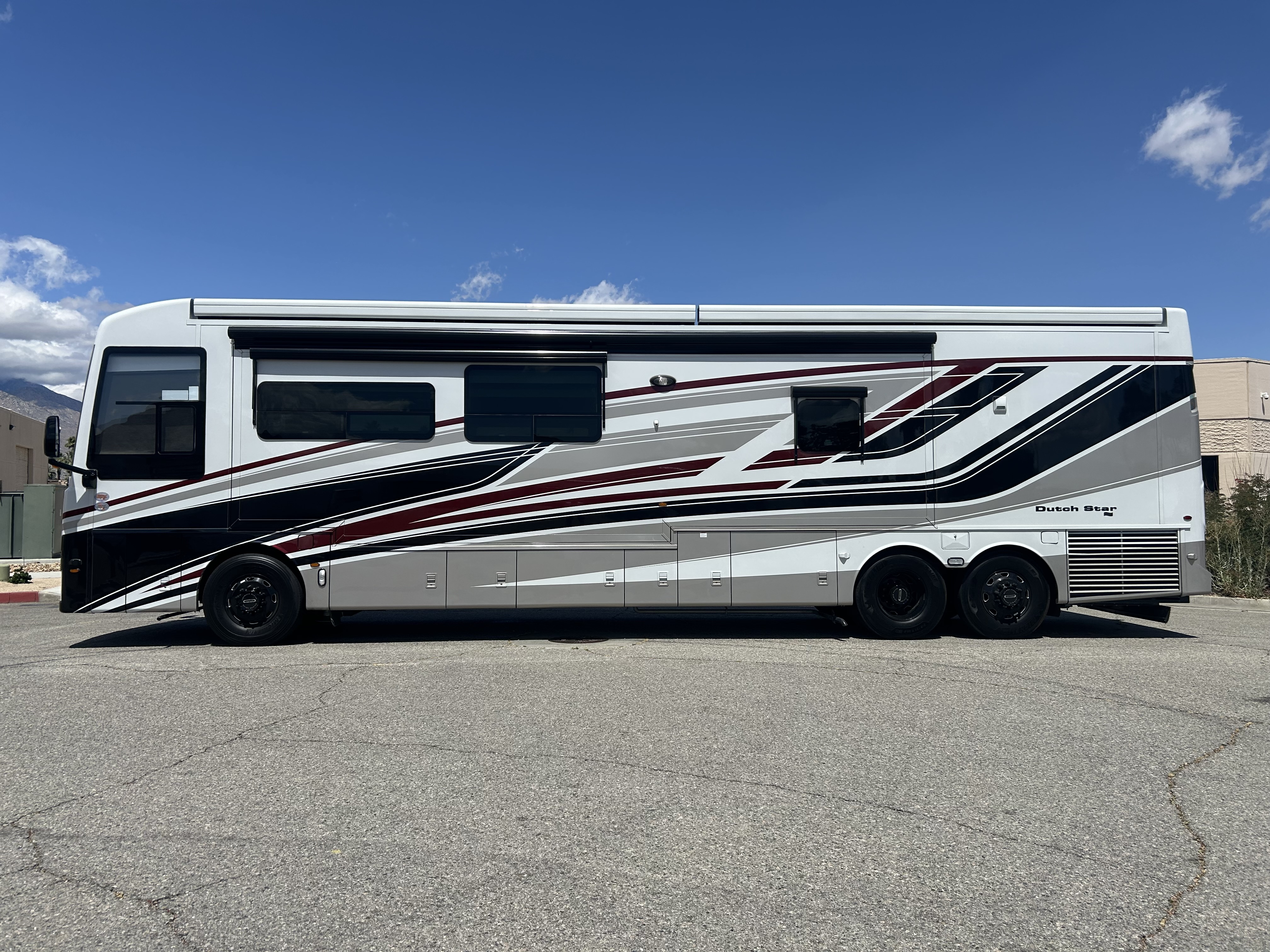 2026 Newmar DUTCH STAR 4369 in cathedral city CA