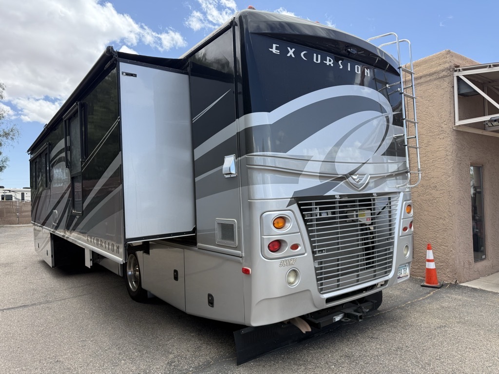 2008 Fleetwood EXCURSION 39R in tucson AZ