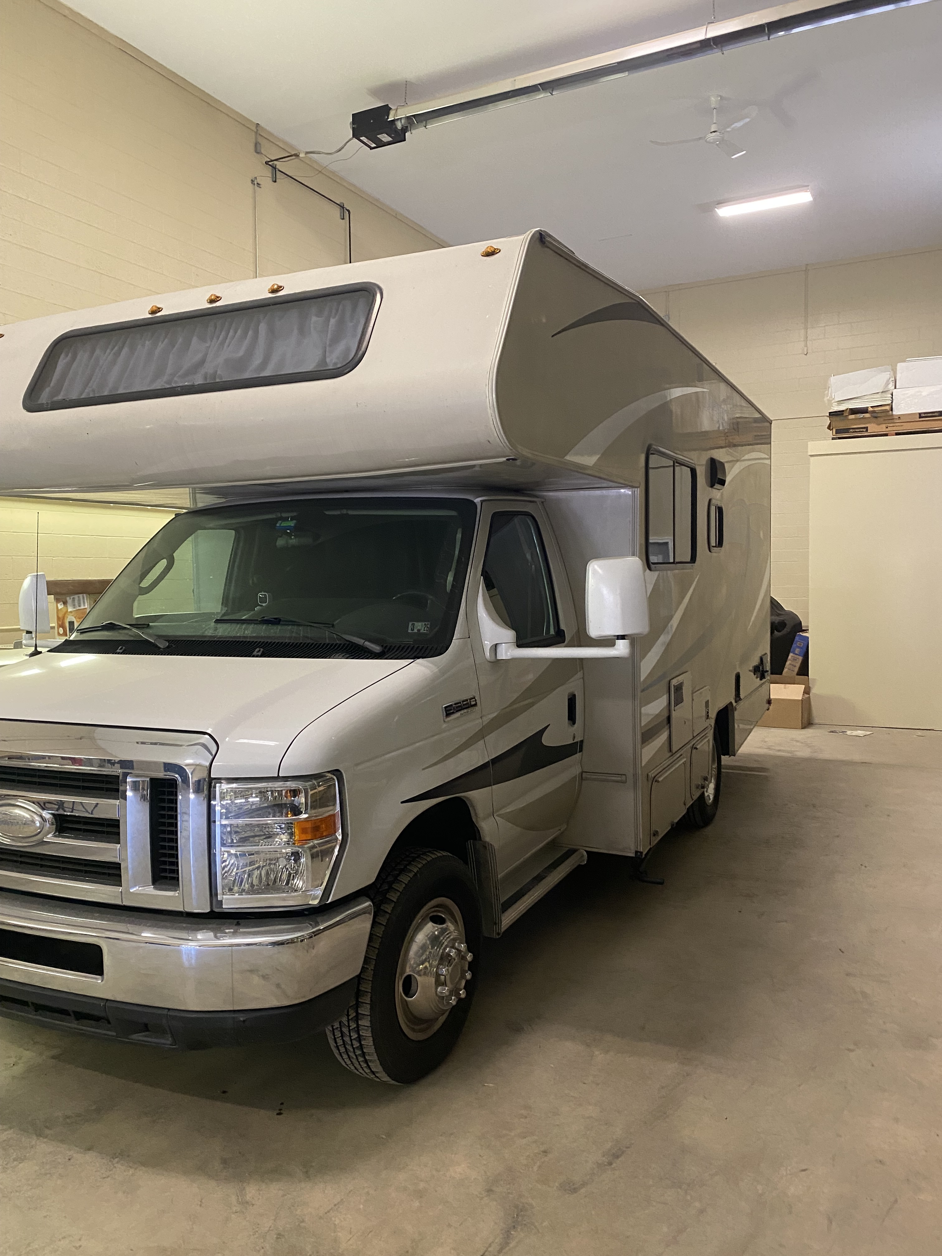2015 Coachmen LEPRECHAUN 190CB RV