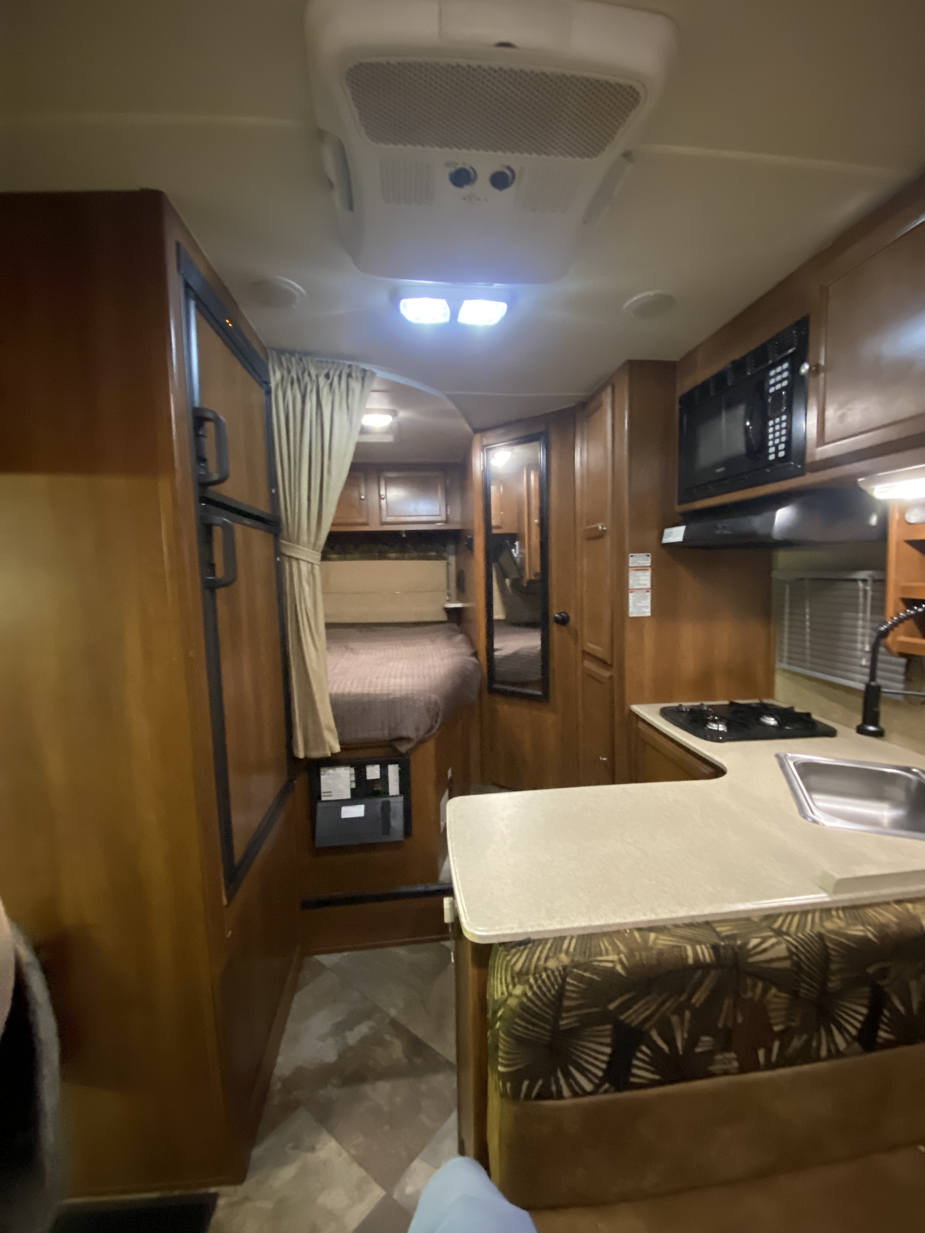 2015 Coachmen LEPRECHAUN 190CB in west mifflin PA