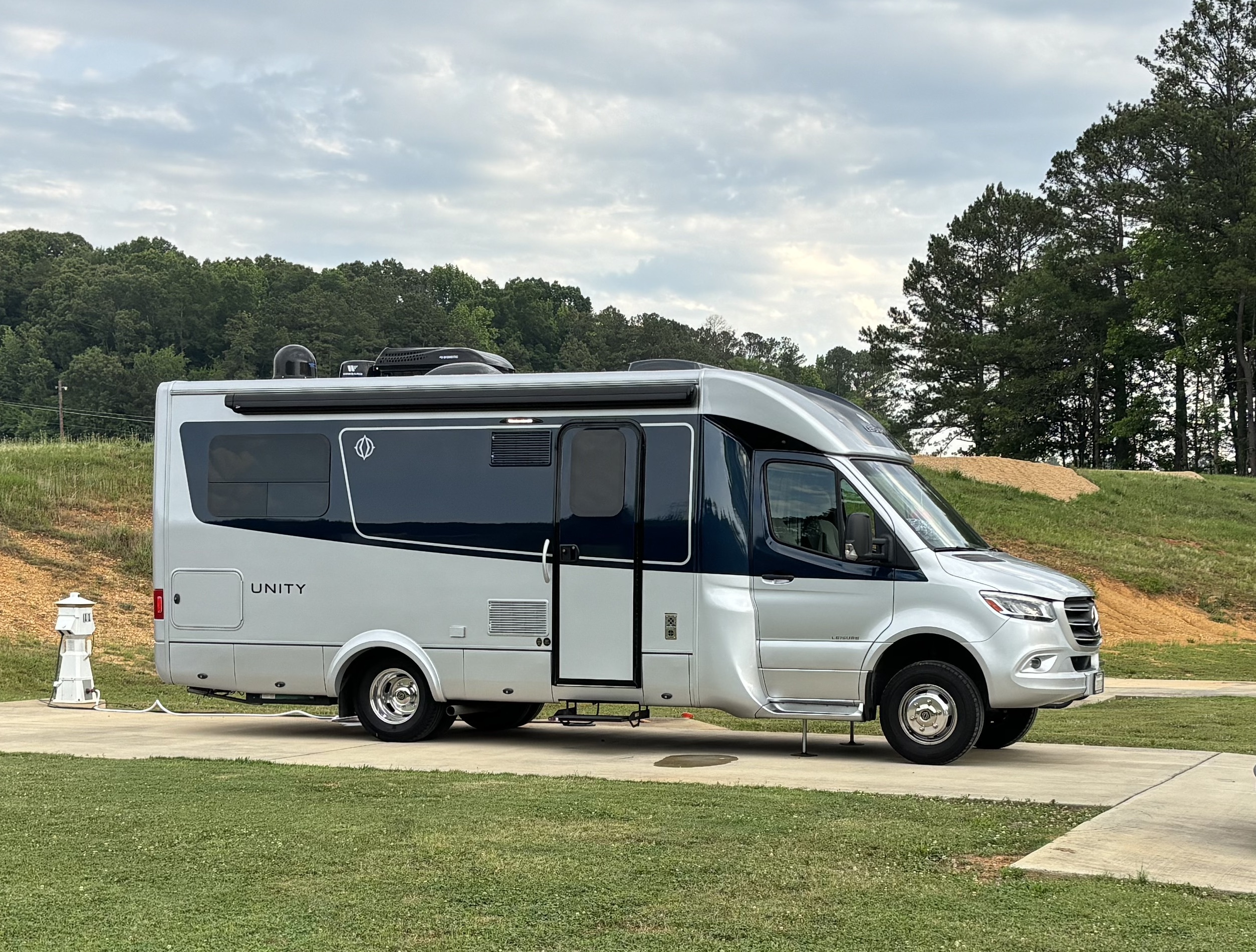 2021 Leisure Travel UNITY U 24 TB in cibolo TX