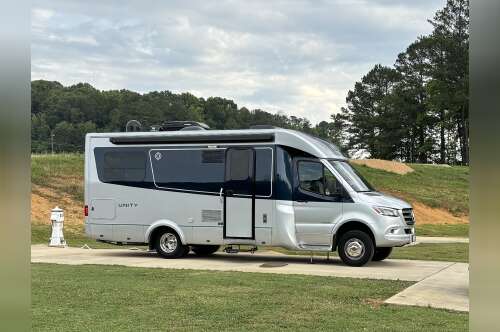 2021 Leisure Travel UNITY U 24 TB in cibolo TX