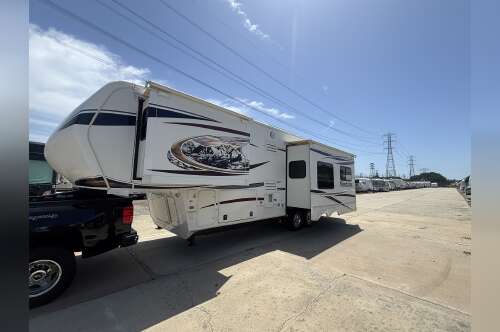 2013 Keystone MONTANA HICKORY 3150RL in cerritos CA