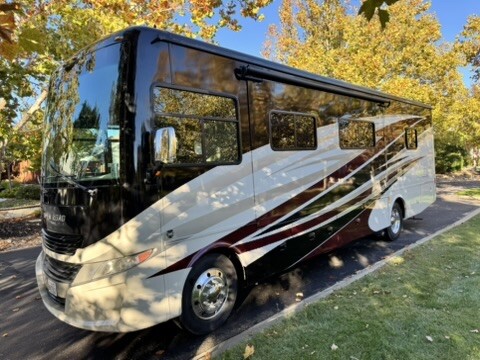 2018 Tiffin Motorhomes ALLEGRO OPEN ROAD 32 SA in livermore CA