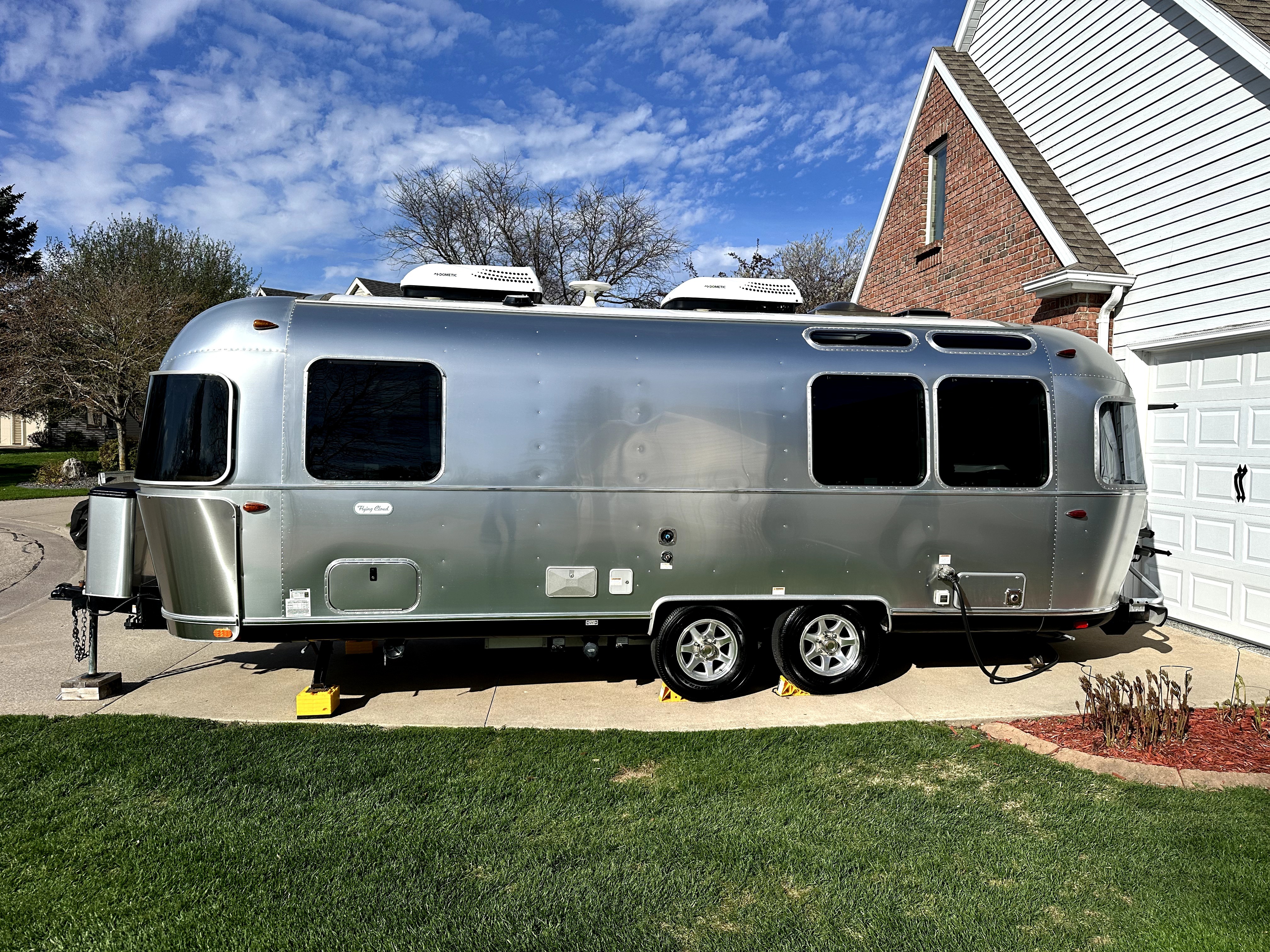 2022 Airstream FLYING CLOUD 25FB TWIN in neenah WI