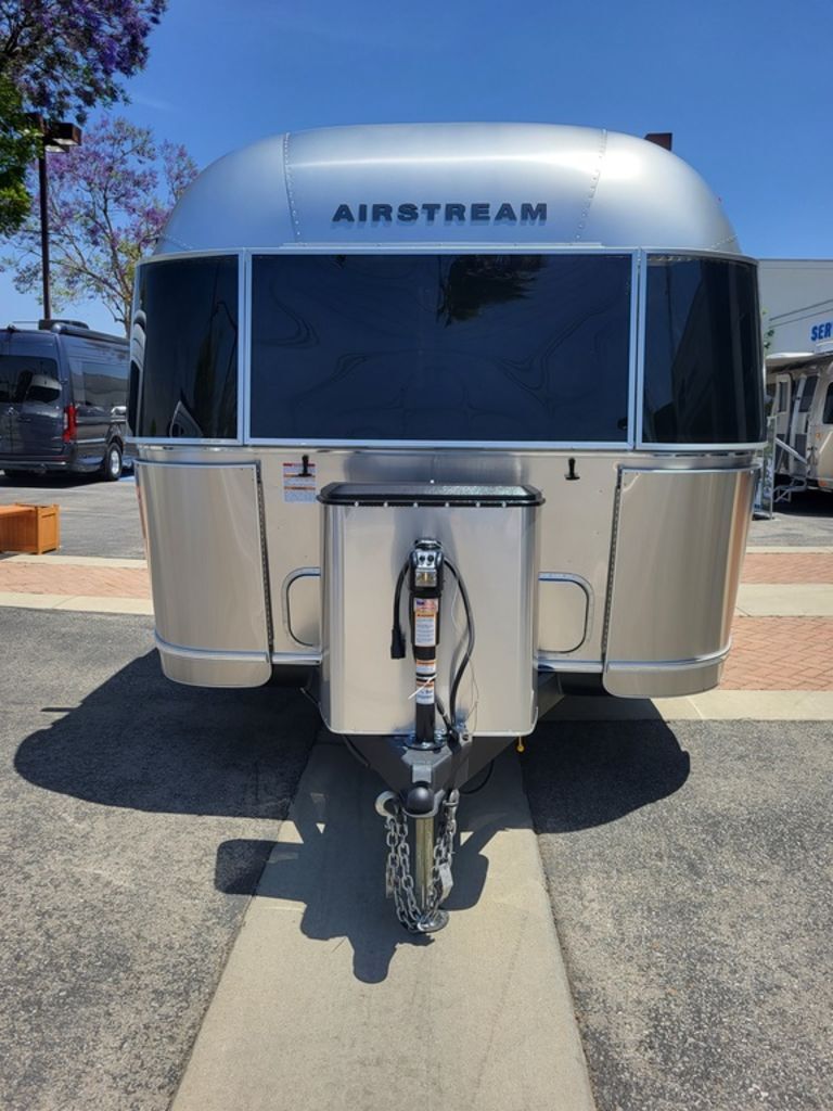 2025 Airstream Globetrotter 27FBQ in san gabriel CA