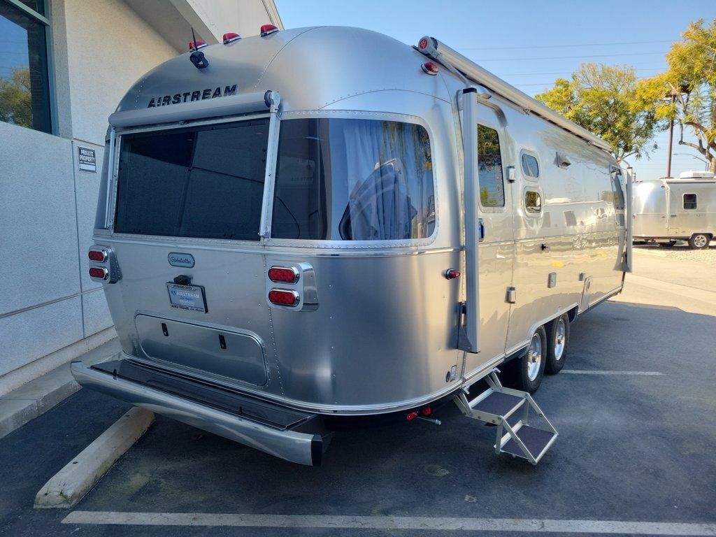 2025 Airstream Globetrotter 27FBQ in san gabriel CA