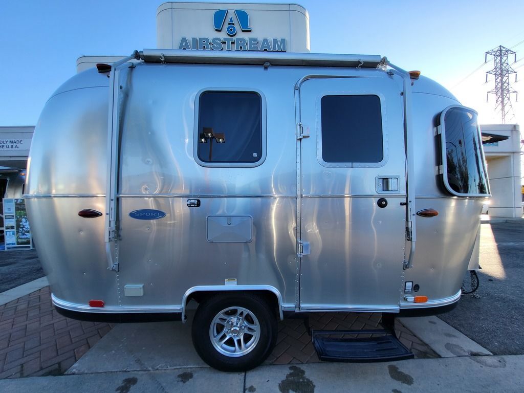 2017 Airstream Bambi Sport 16 in san gabriel CA