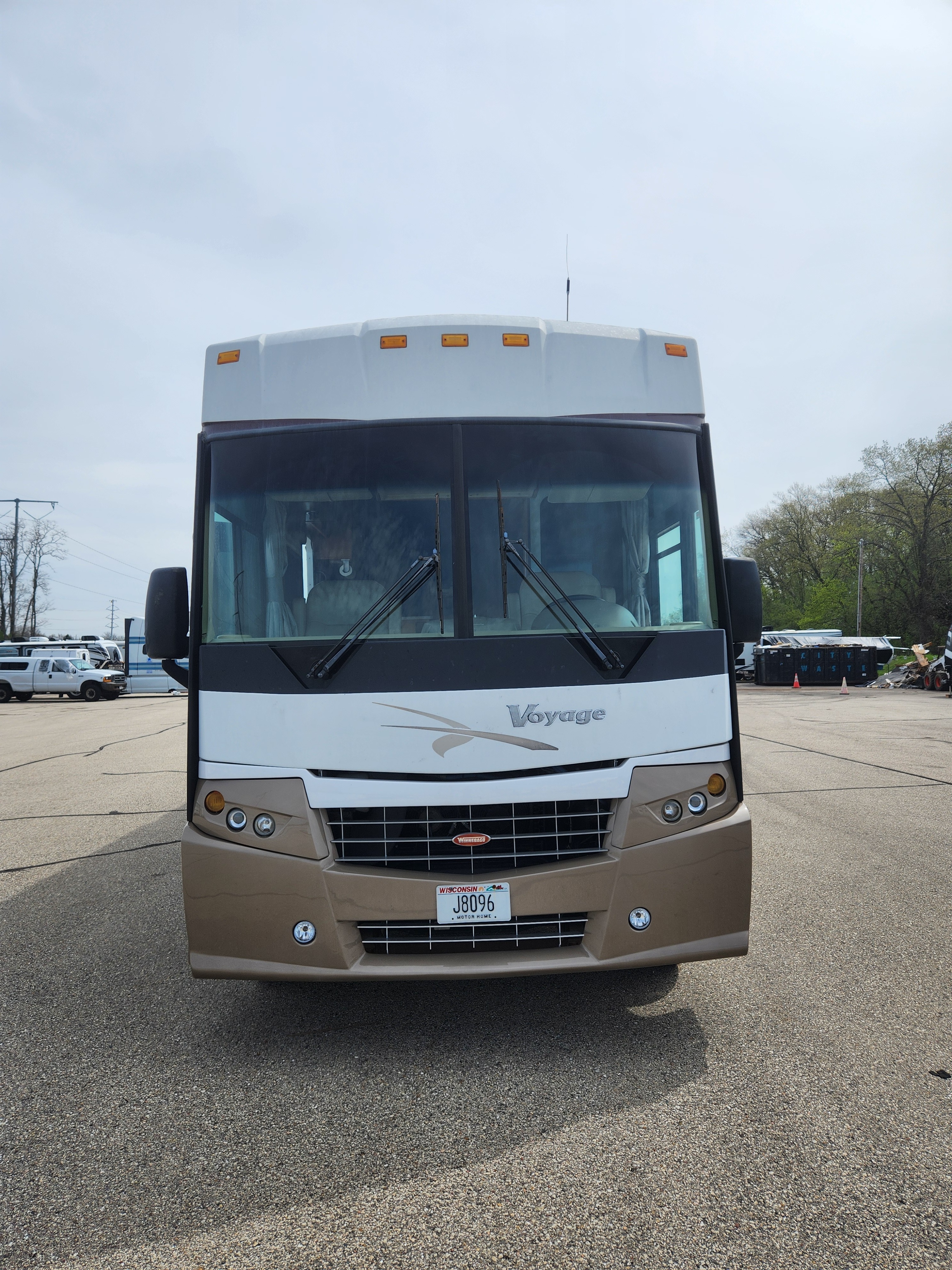 2007 Winnebago VOYAGE 33V RV