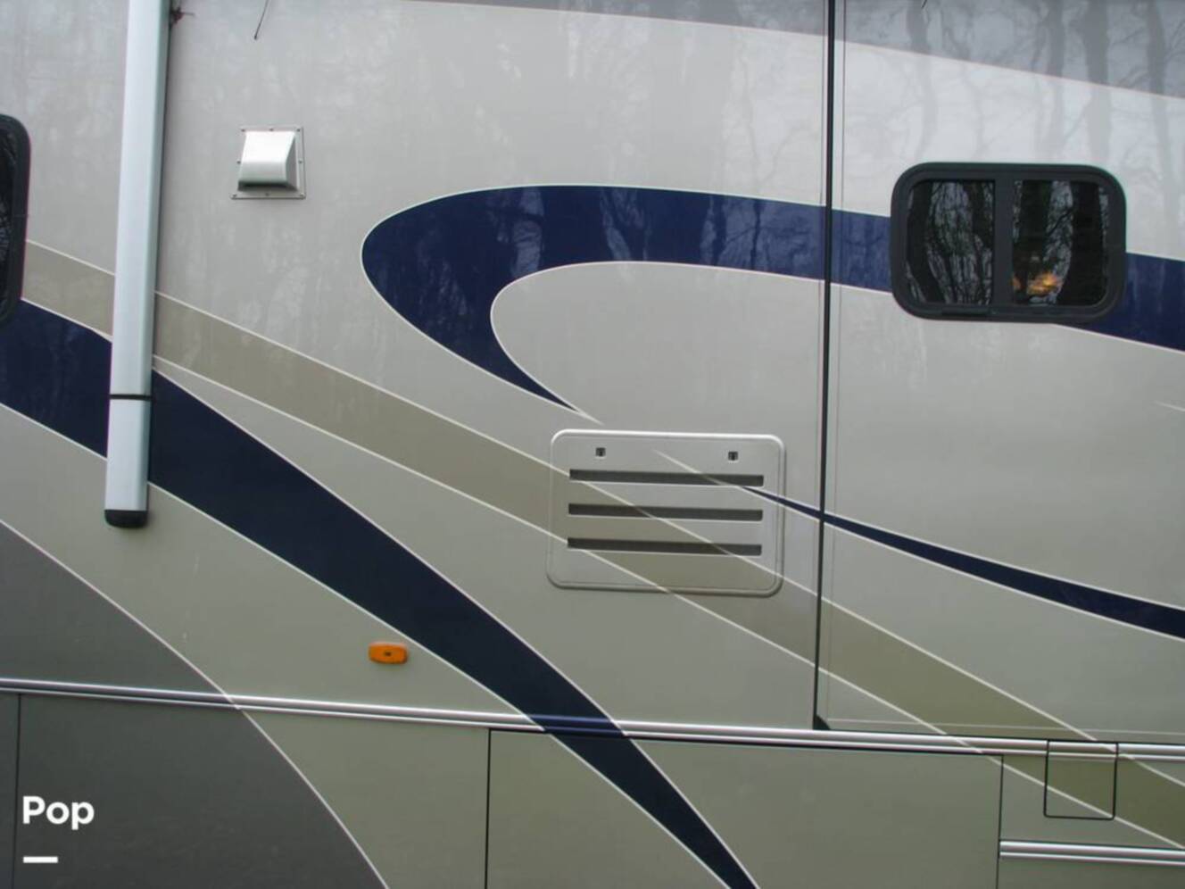 A photo of this 2008 Country Coach Inspire Founders Edition