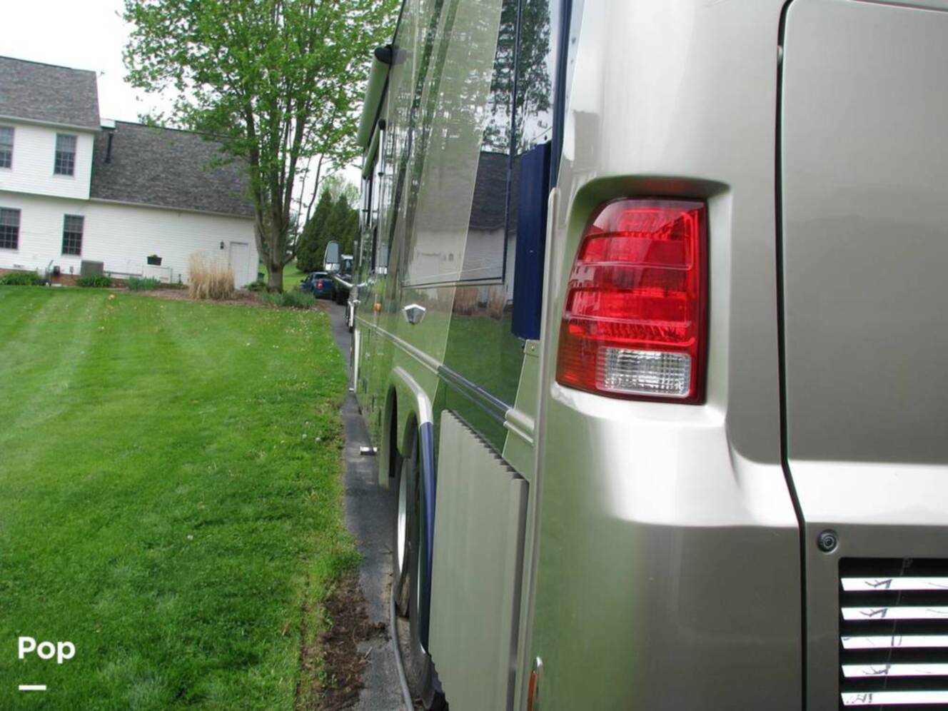 A photo of this 2008 Country Coach Inspire Founders Edition