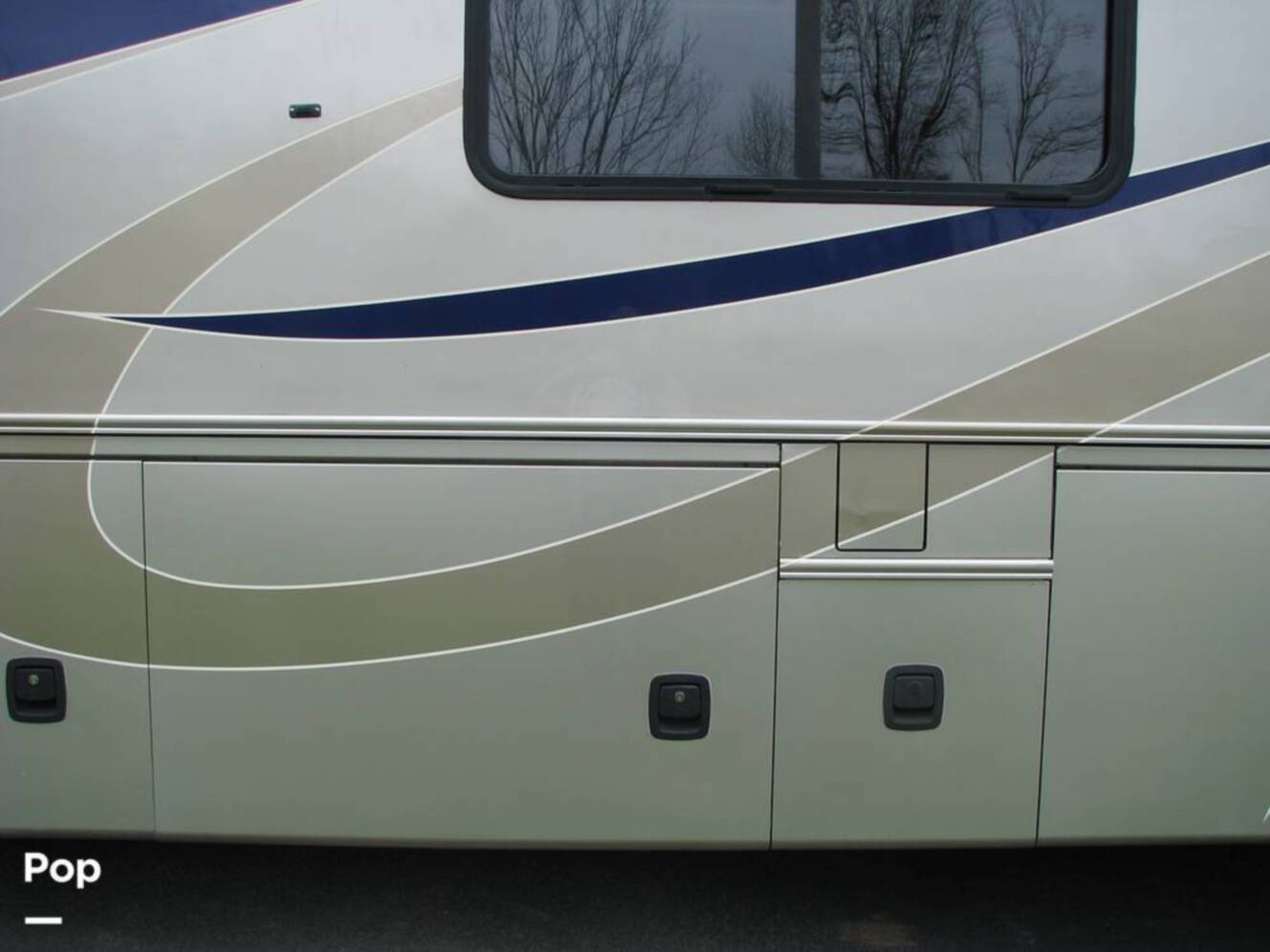 A photo of this 2008 Country Coach Inspire Founders Edition