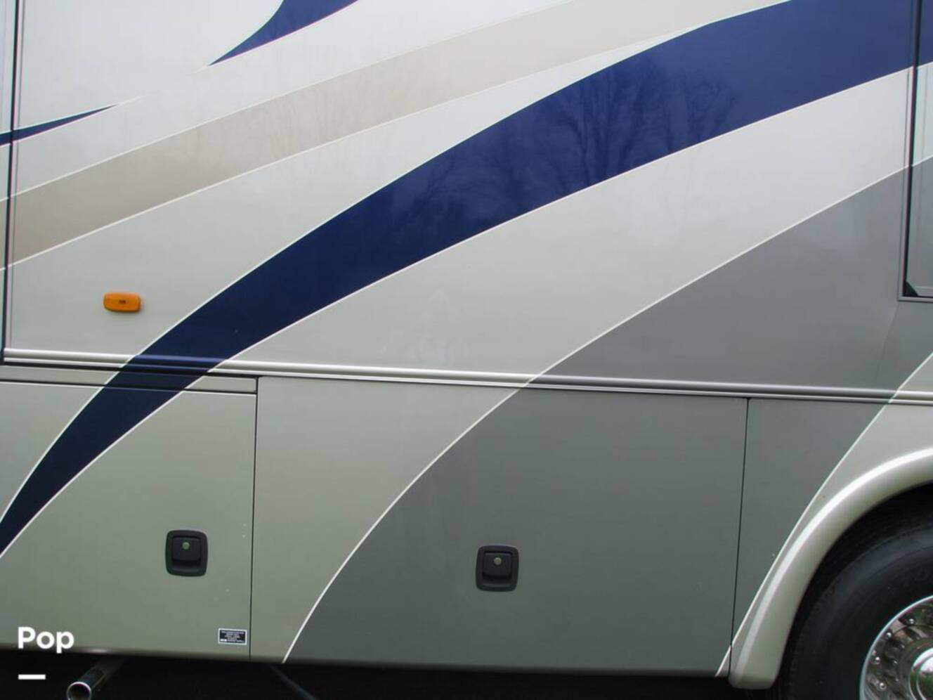A photo of this 2008 Country Coach Inspire Founders Edition