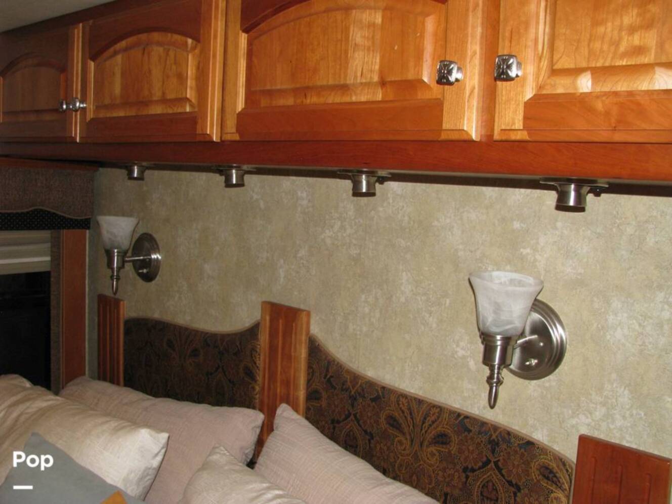 A photo of this 2008 Country Coach Inspire Founders Edition
