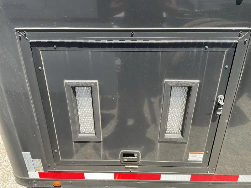 2023 VINTAGE P832 PLATINUM 32 TRAILER