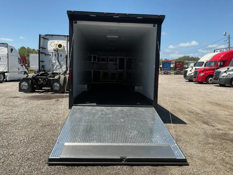 2023 VINTAGE P832 PLATINUM 32 TRAILER