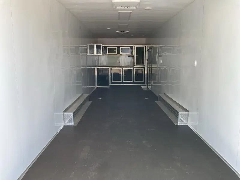 2023 VINTAGE P832 PLATINUM 32 TRAILER