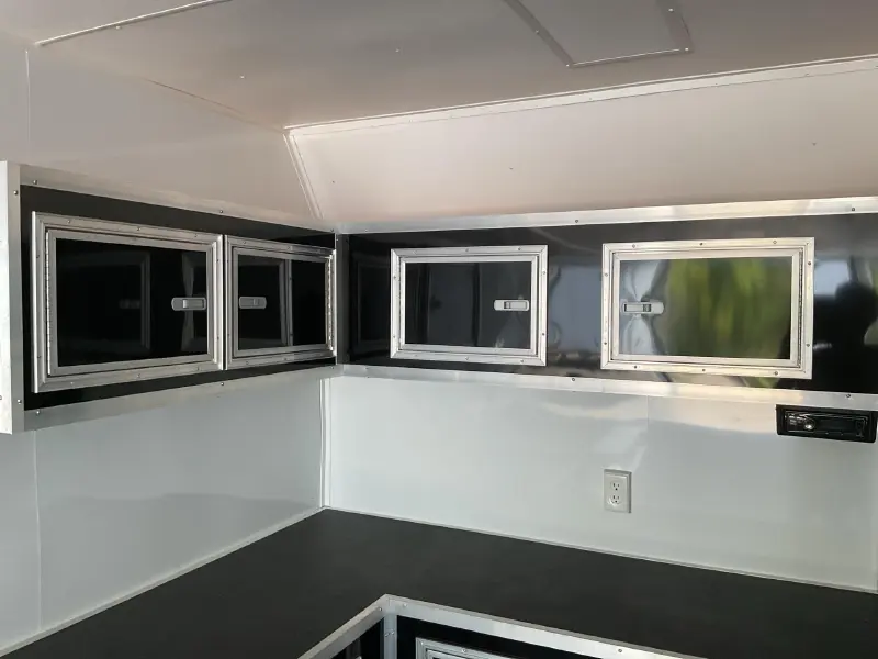 2023 VINTAGE P832 PLATINUM 32 TRAILER