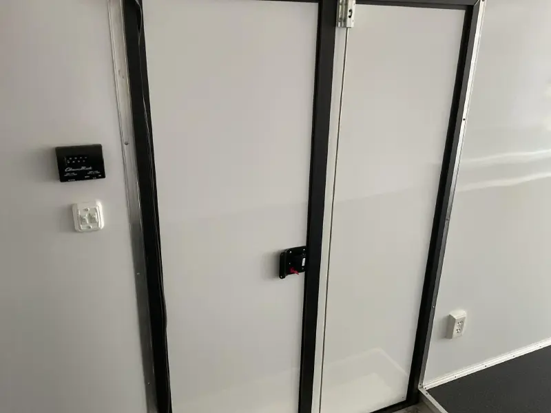 2023 VINTAGE P832 PLATINUM 32 TRAILER