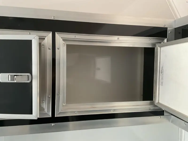 2023 VINTAGE P832 PLATINUM 32 TRAILER