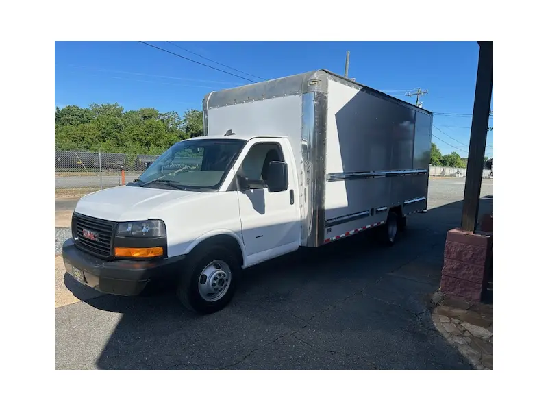 2023 GMC G3500