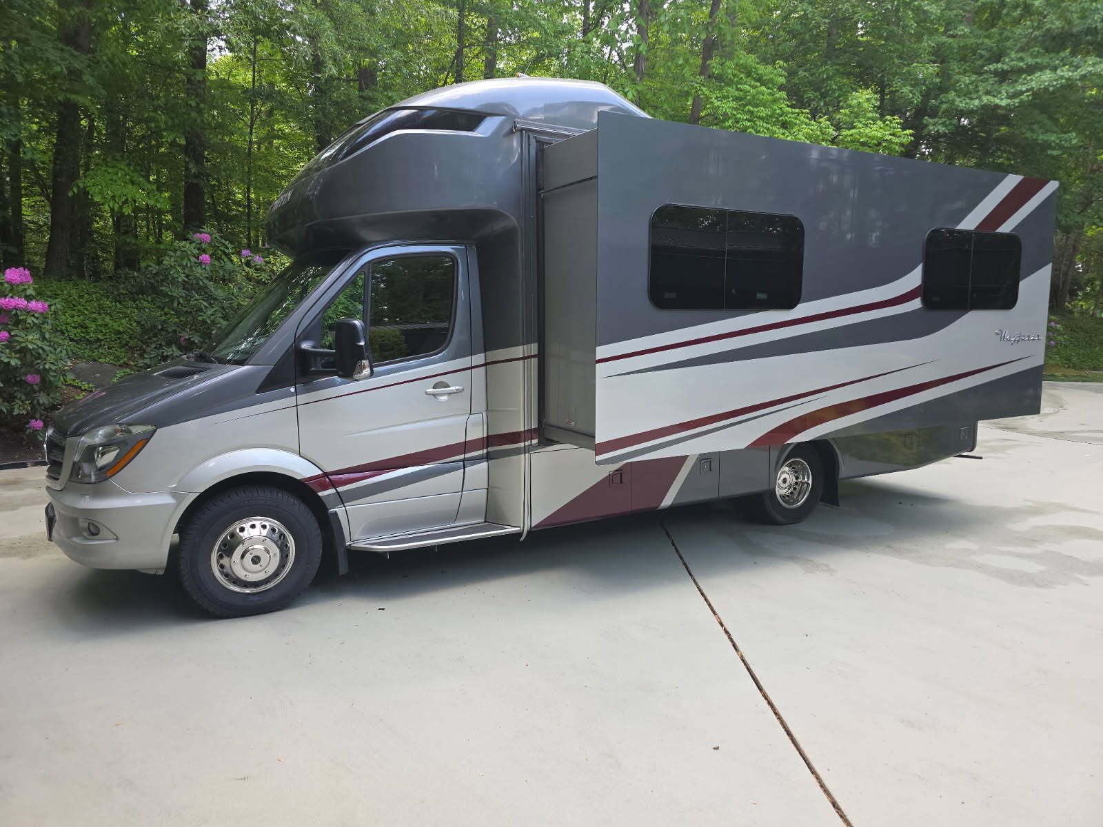 2019 Tiffin Motorhomes WAYFARER 24 FW RV